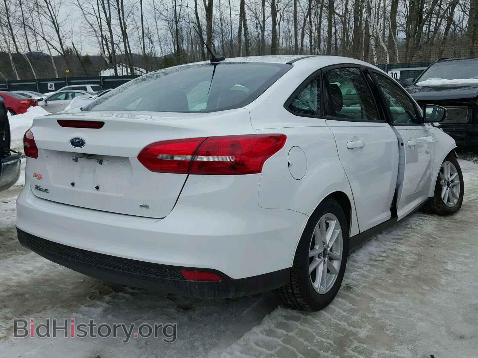 2017 FORD FOCUS - VIN: 1FADP3F29HL220714 - Photo 4