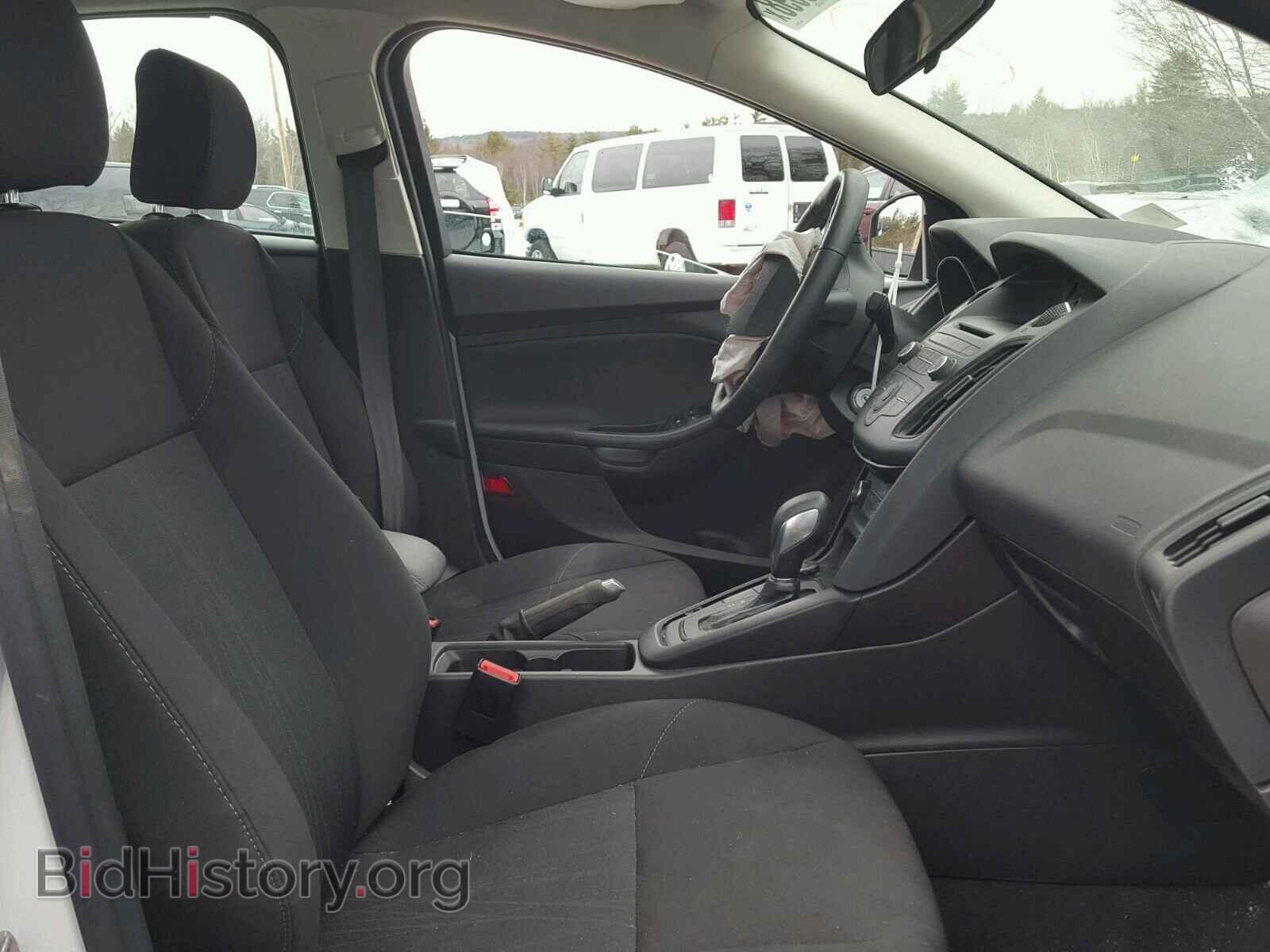 2017 FORD FOCUS - VIN: 1FADP3F29HL220714 - Photo 5