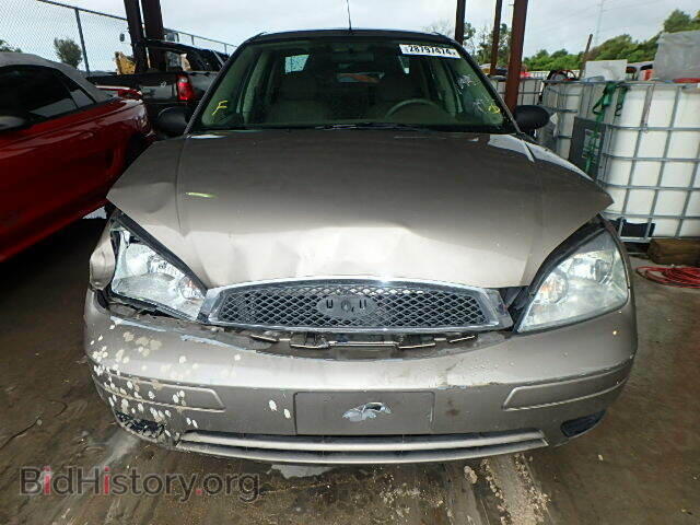 2005 FORD FOCUS - VIN: 1FAFP34NX5W142024 - Фото 9
