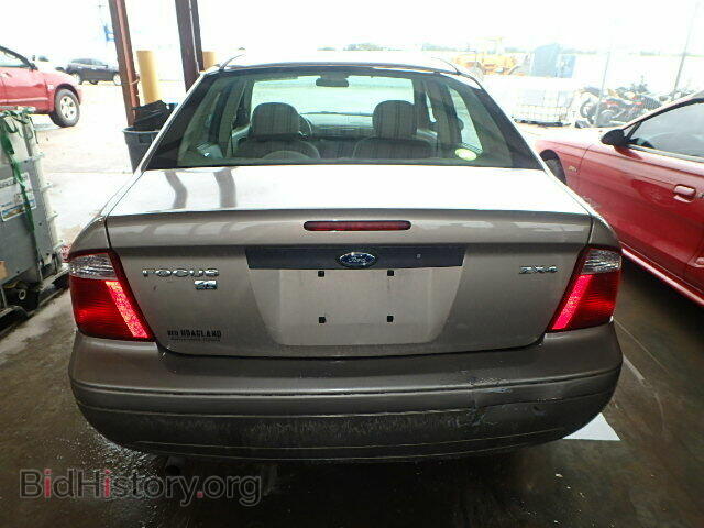 2005 FORD FOCUS - VIN: 1FAFP34NX5W142024 - Фото 10