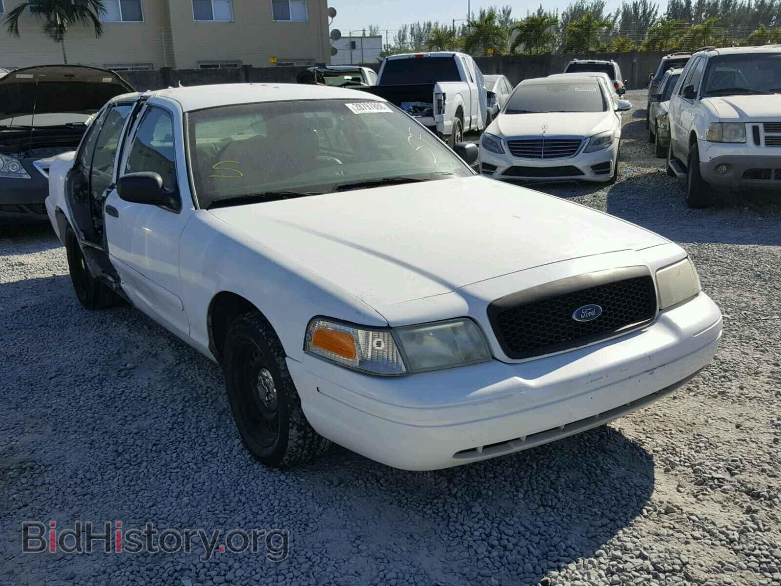 Photo 2FAFP71W32X103649 - FORD CROWN VIC 2002