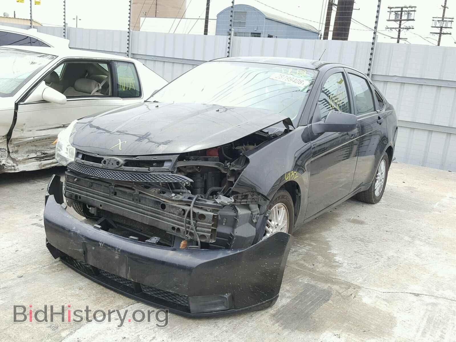 2009 FORD FOCUS - VIN: 1FAHP35NX9W111871 - Фото 2