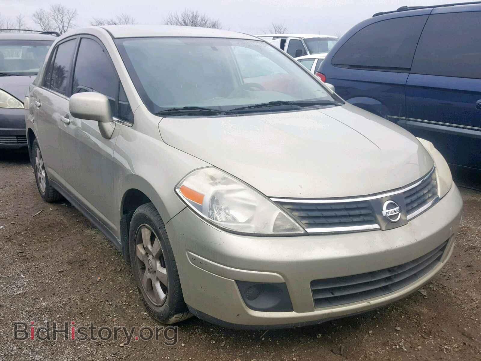Photo  - NISSAN VERSA 2007