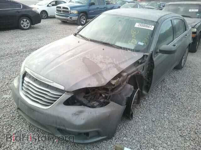 2013 CHRYSLER 200 - VIN: 1C3CCBAB0DN686733 - Фото 2