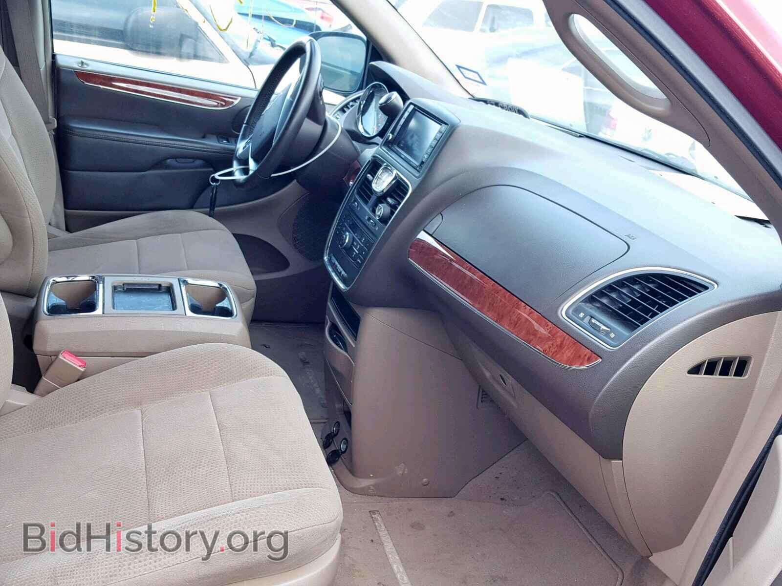 2011 CHRYSLER TOWN & COU - VIN: 2A4RR5DG3BR716377 - Фото 5
