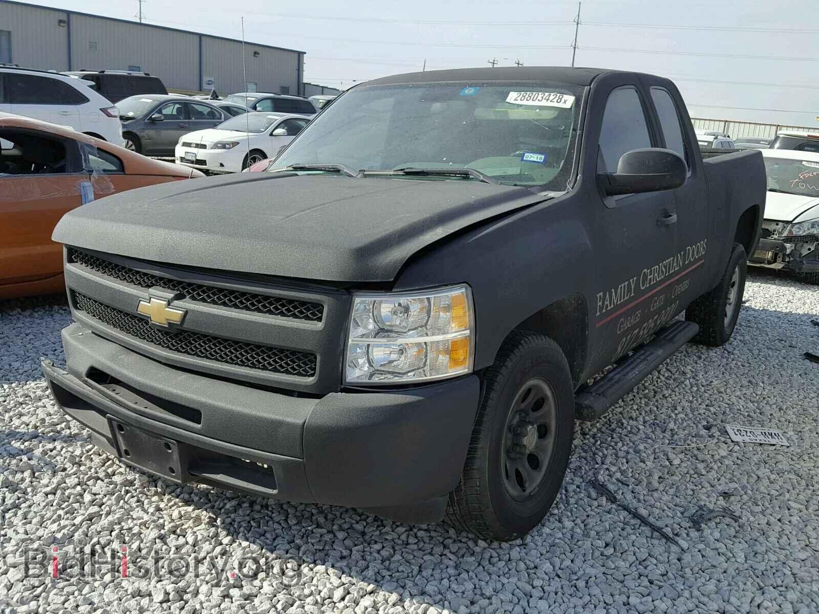 2011 CHEVROLET SILVERADO - VIN: 1GCRCPEX6BZ125449 - Photo 2