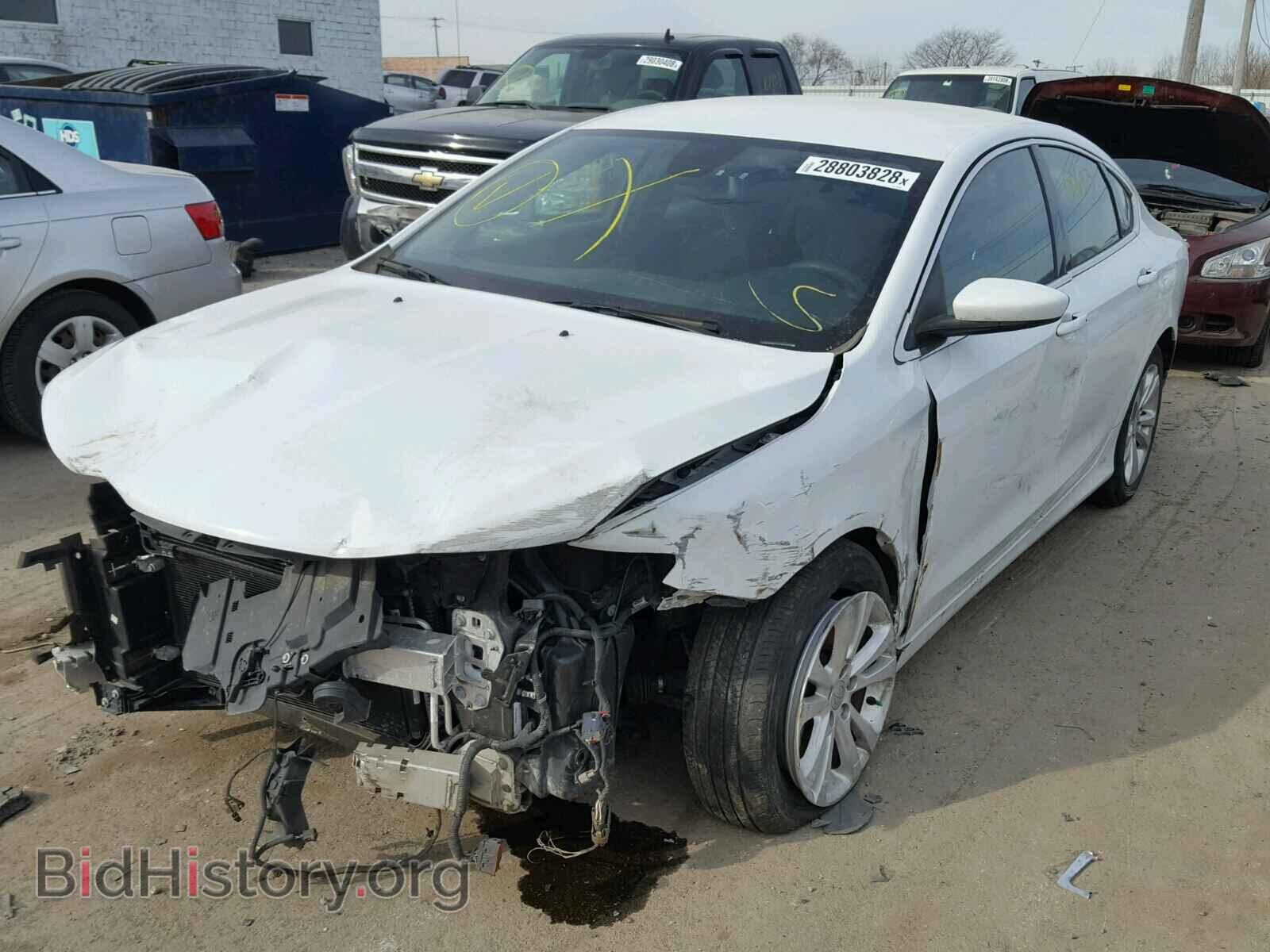 2015 CHRYSLER 200 - VIN: 1C3CCCAB2FN738033 - Фото 2