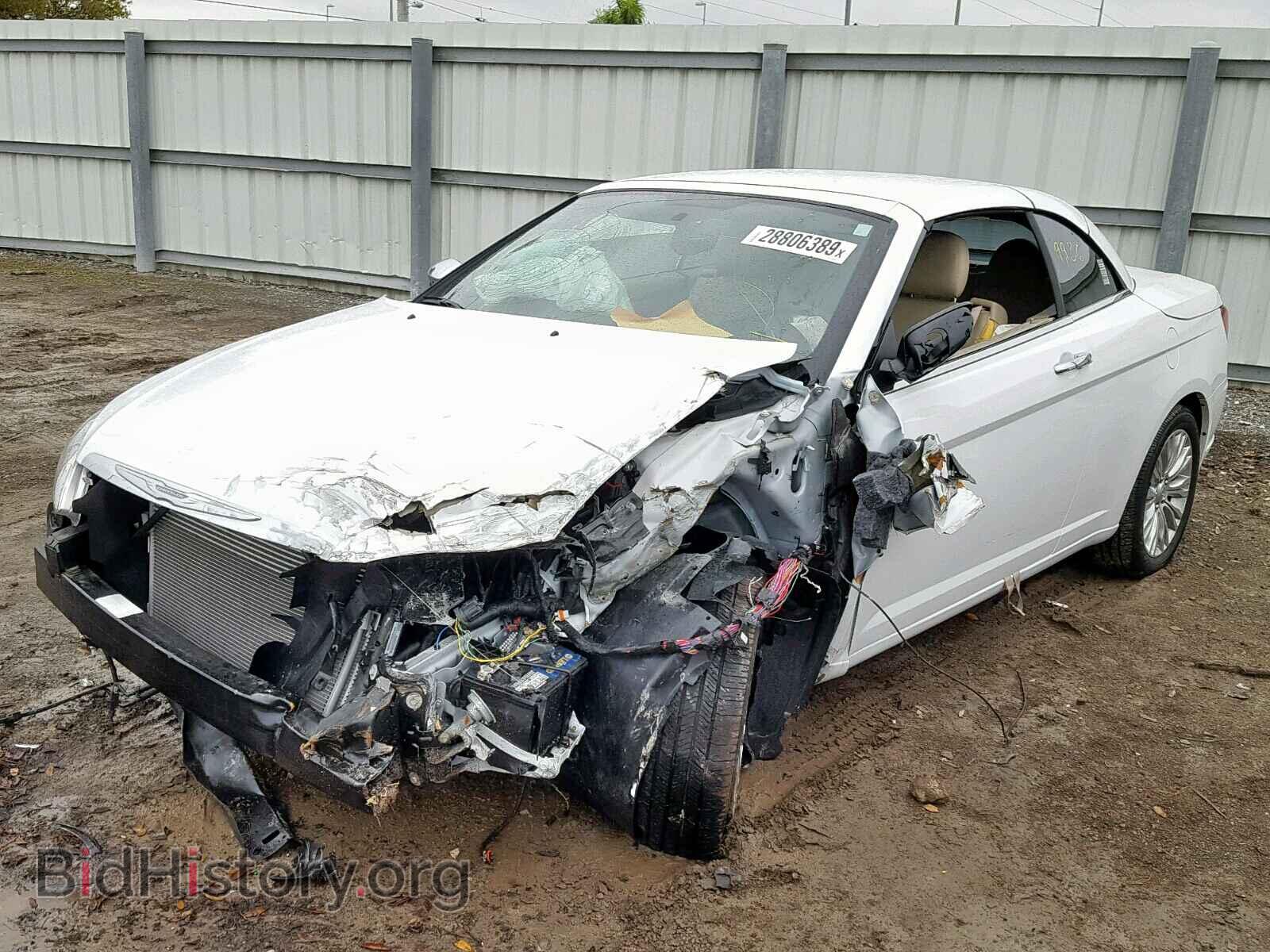 2013 CHRYSLER 200 - VIN: 1C3BCBFG5DN674187 - Photo 2