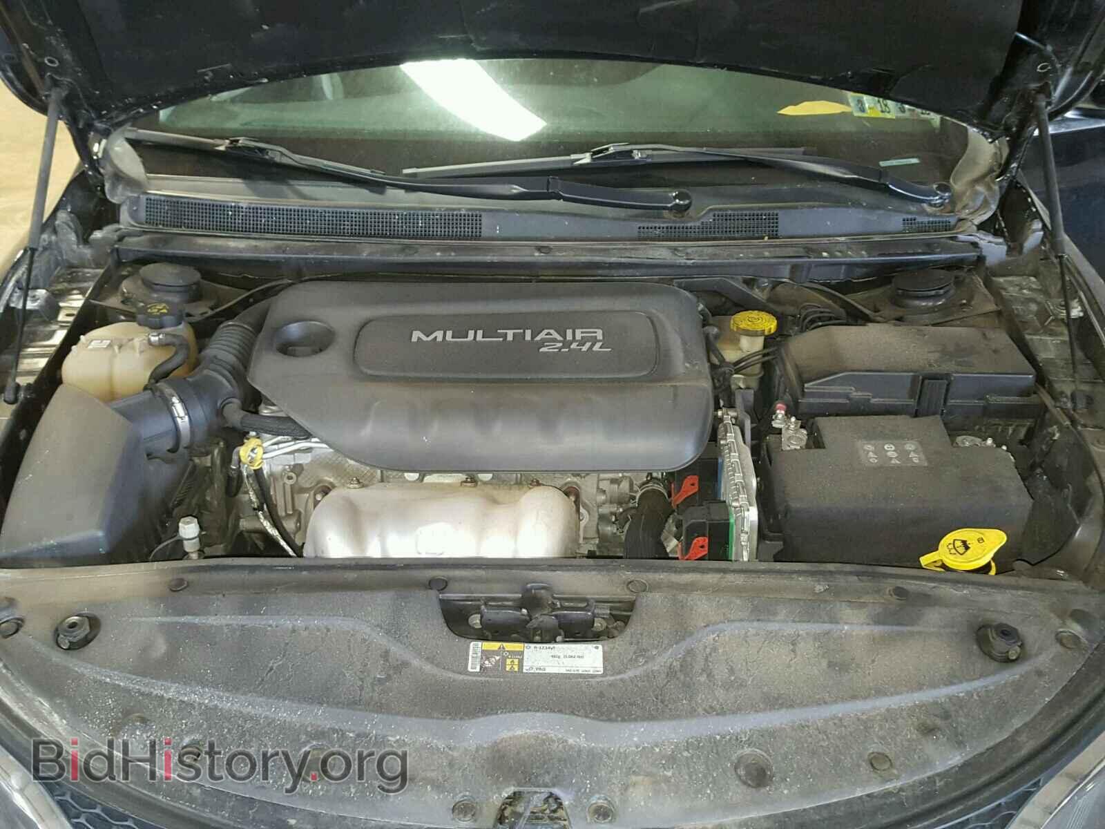 2015 CHRYSLER 200 - VIN: 1C3CCCAB1FN642975 - Photo 7