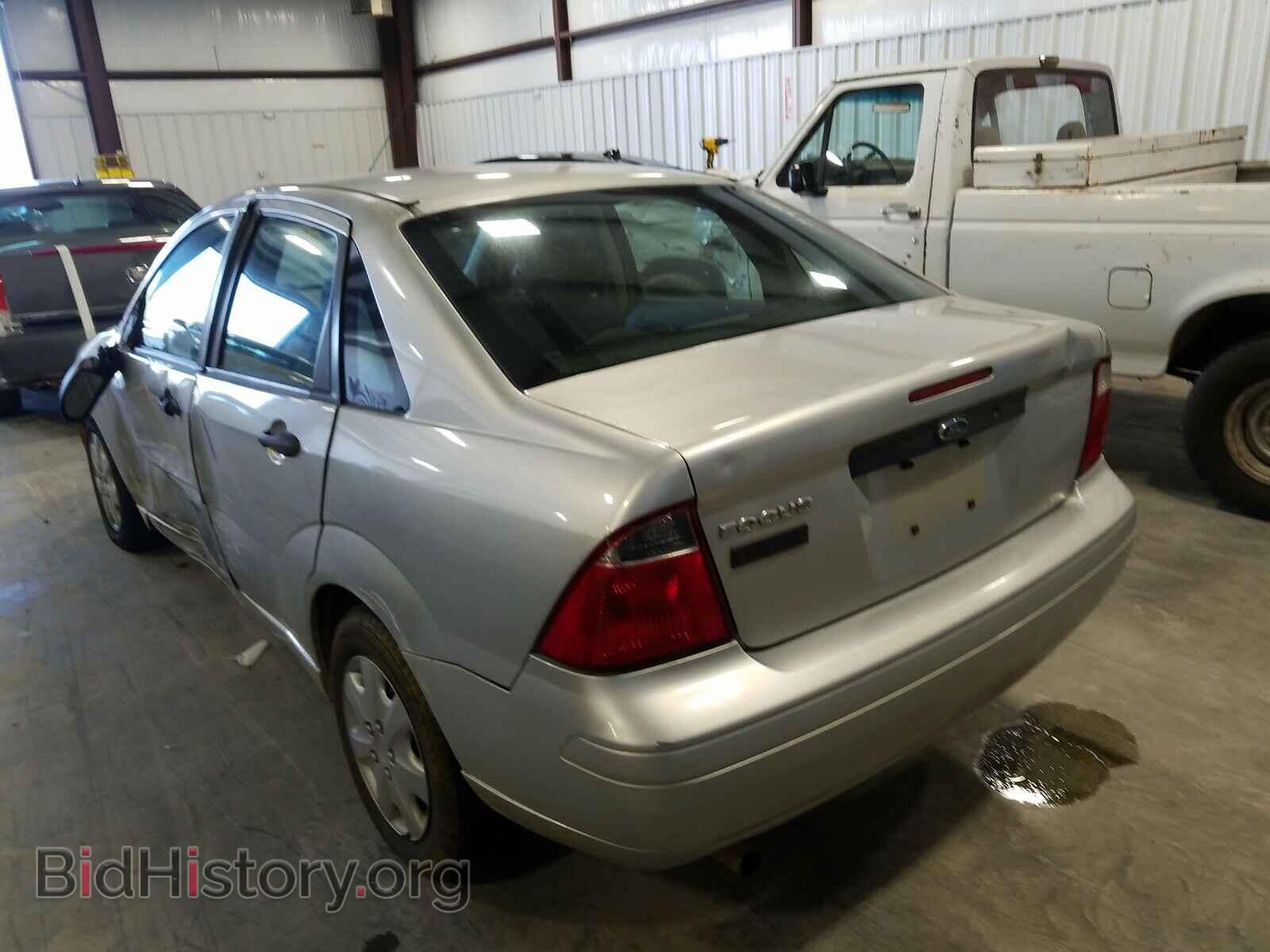 2007 FORD FOCUS - VIN: 1FAFP34N57W101576 - Фото 3