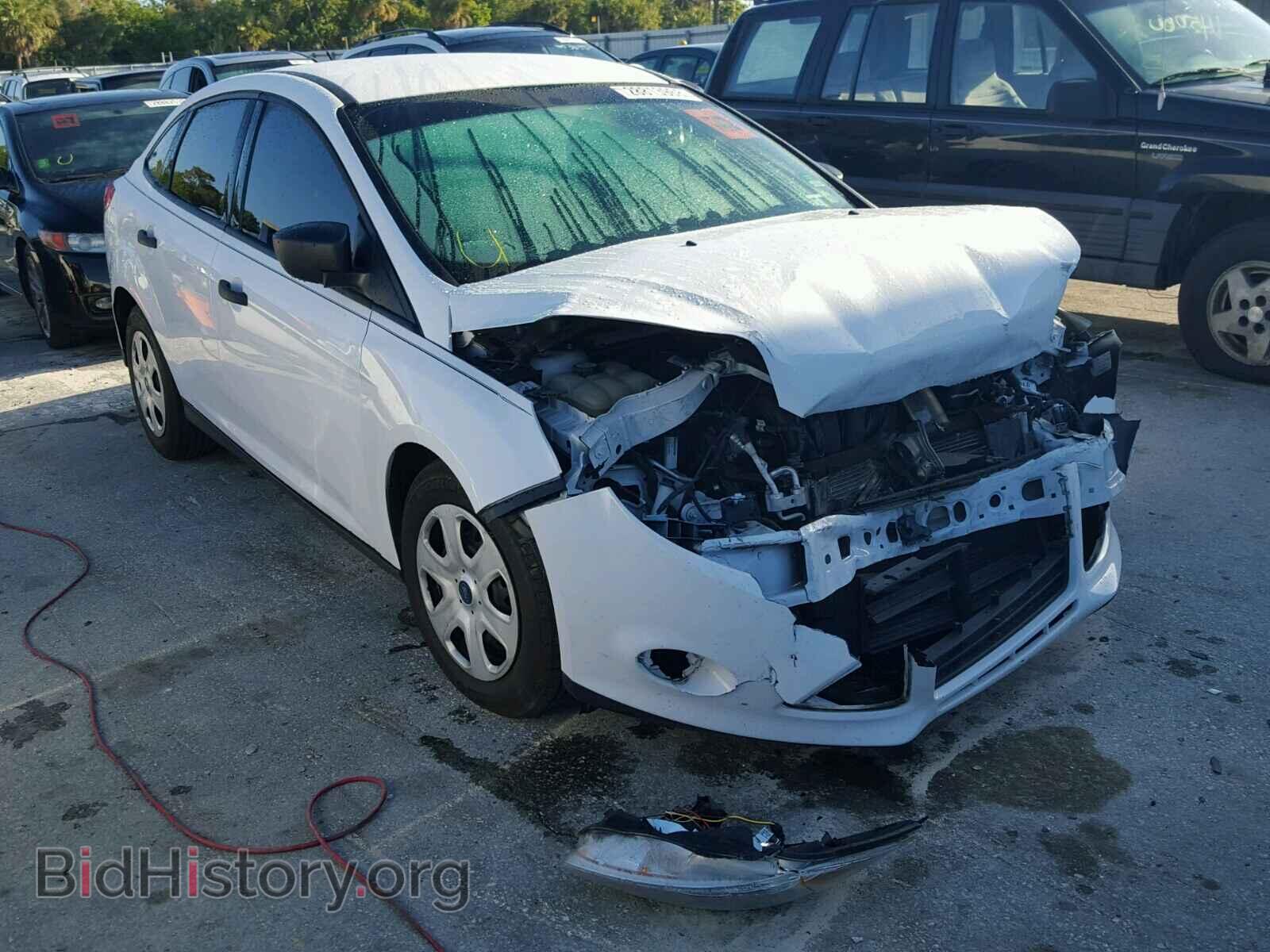 Photo 1FAHP3E23CL390353 - FORD FOCUS 2012