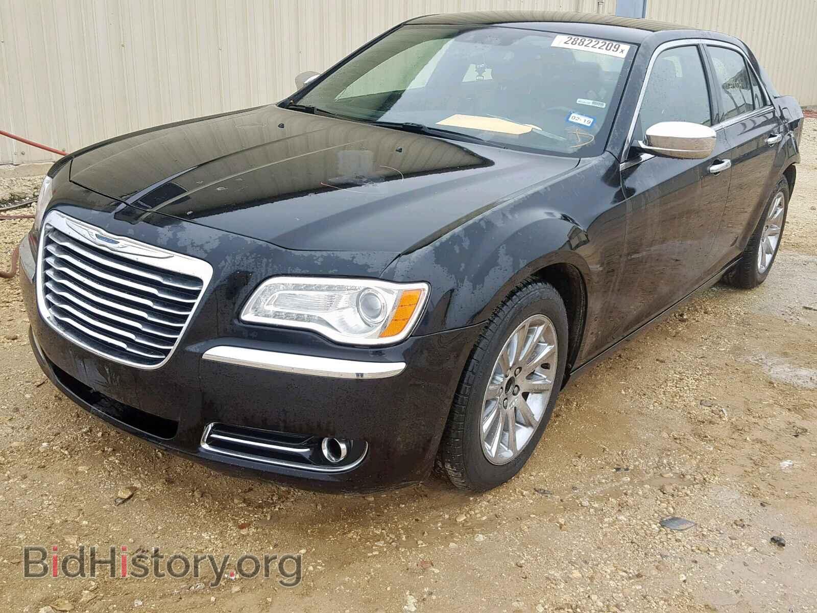 2013 CHRYSLER 300 - VIN: 2C3CCAEGXDH620263 - Фото 2