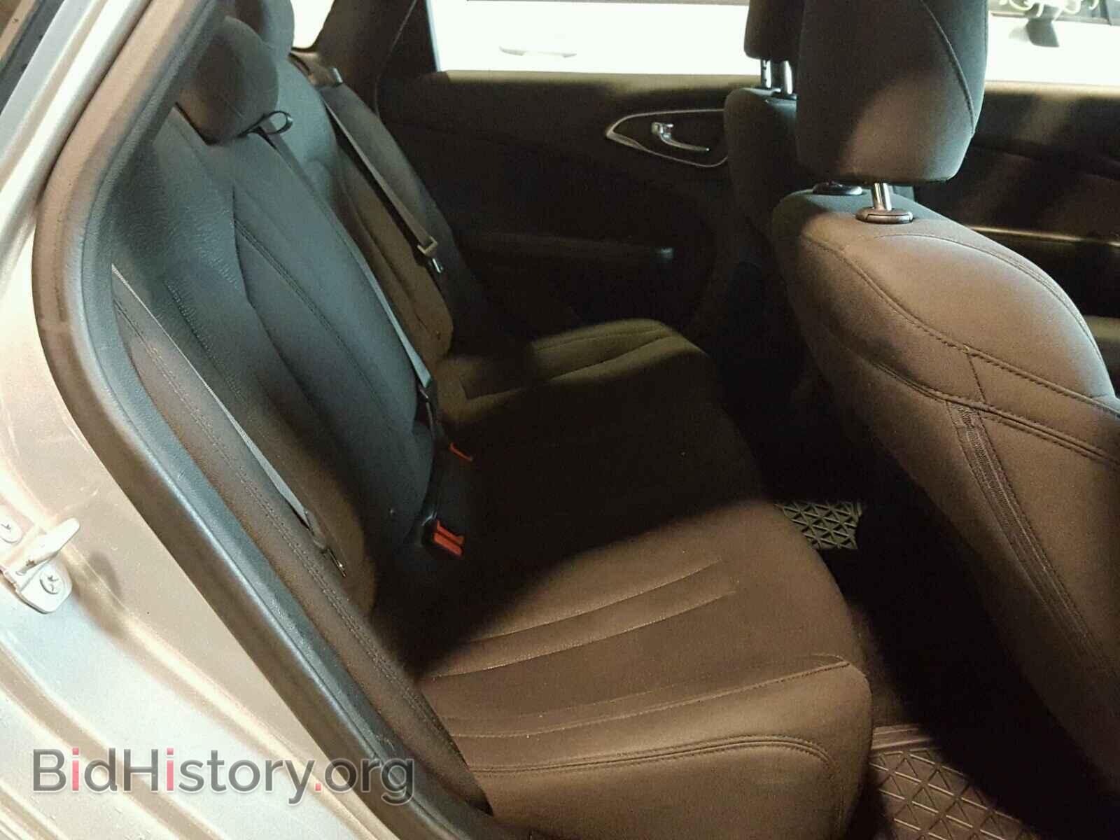 2015 CHRYSLER 200 - VIN: 1C3CCCAB0FN618750 - Photo 6