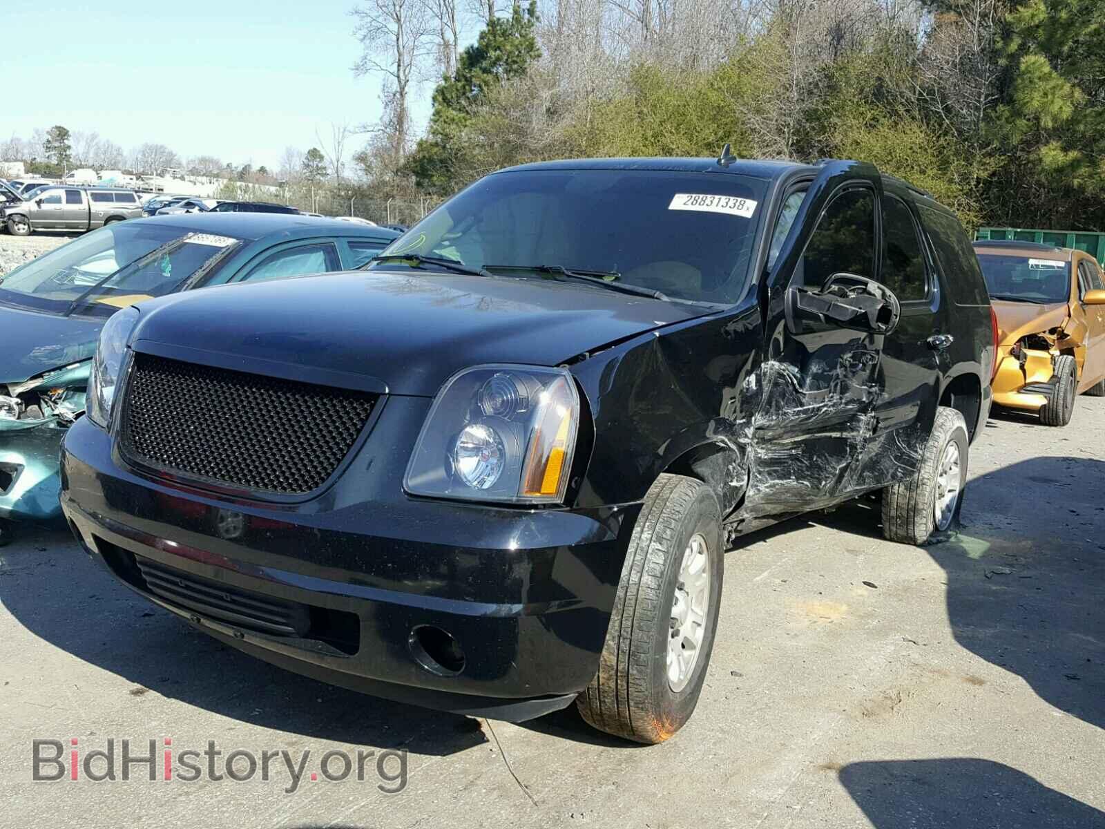 2008 GMC YUKON - VIN: 1GKFC13C88R242446 - Фото 2