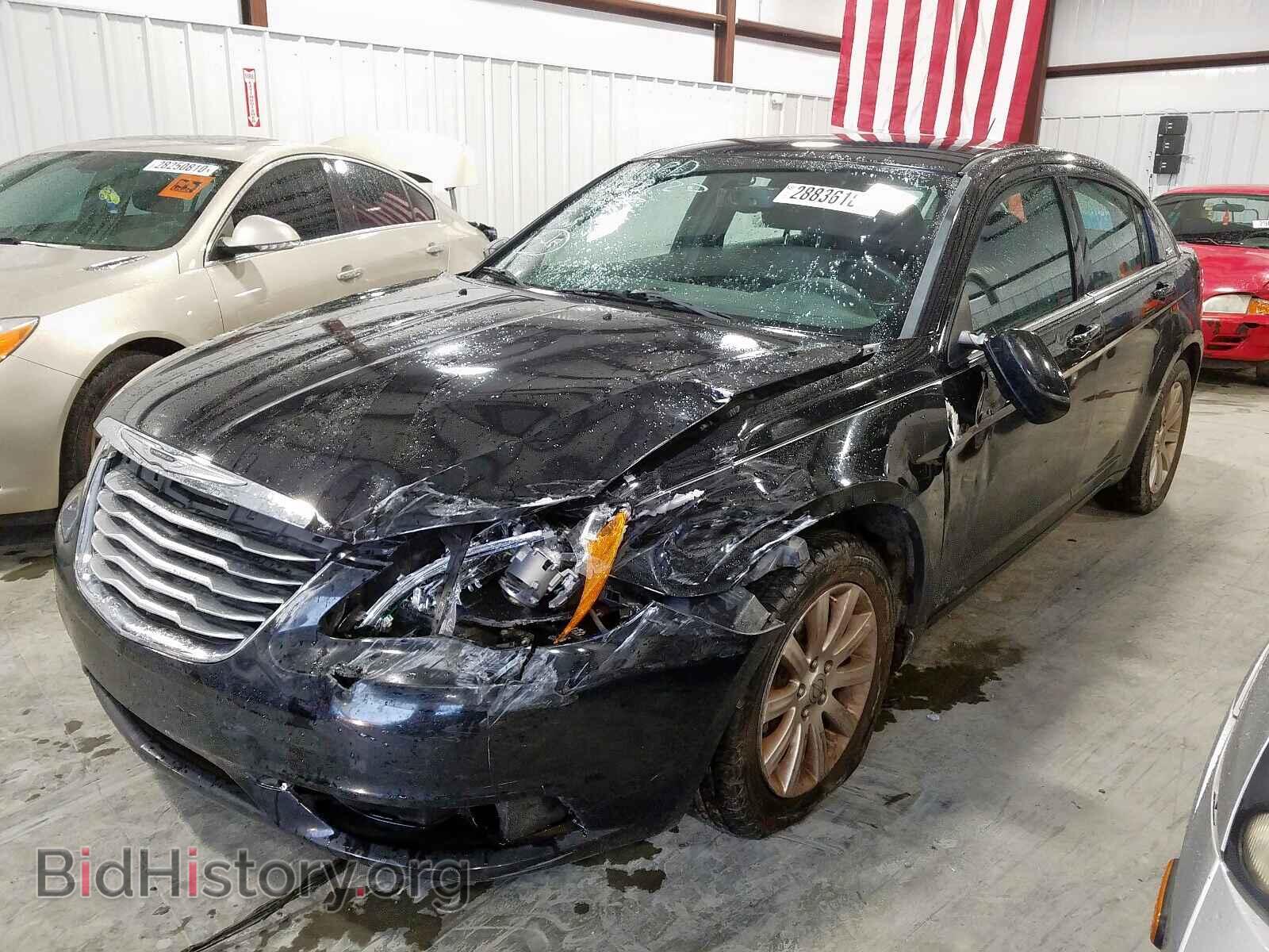 2013 CHRYSLER 200 - VIN: 1C3CCBBB0DN592530 - Photo 2