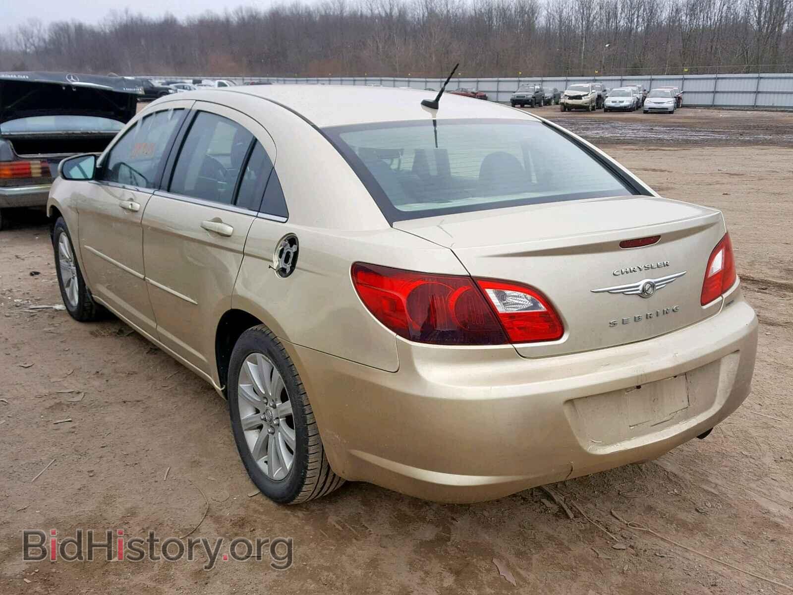 2010 CHRYSLER SEBRING - VIN: 1C3CC5FD1AN166242 - Фото 3