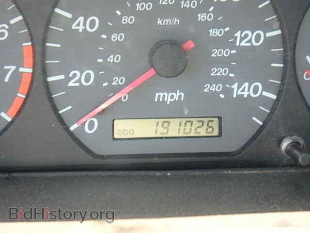 2000 MAZDA 626 - VIN: 1YVGF22C8Y5138295 - Фото 8