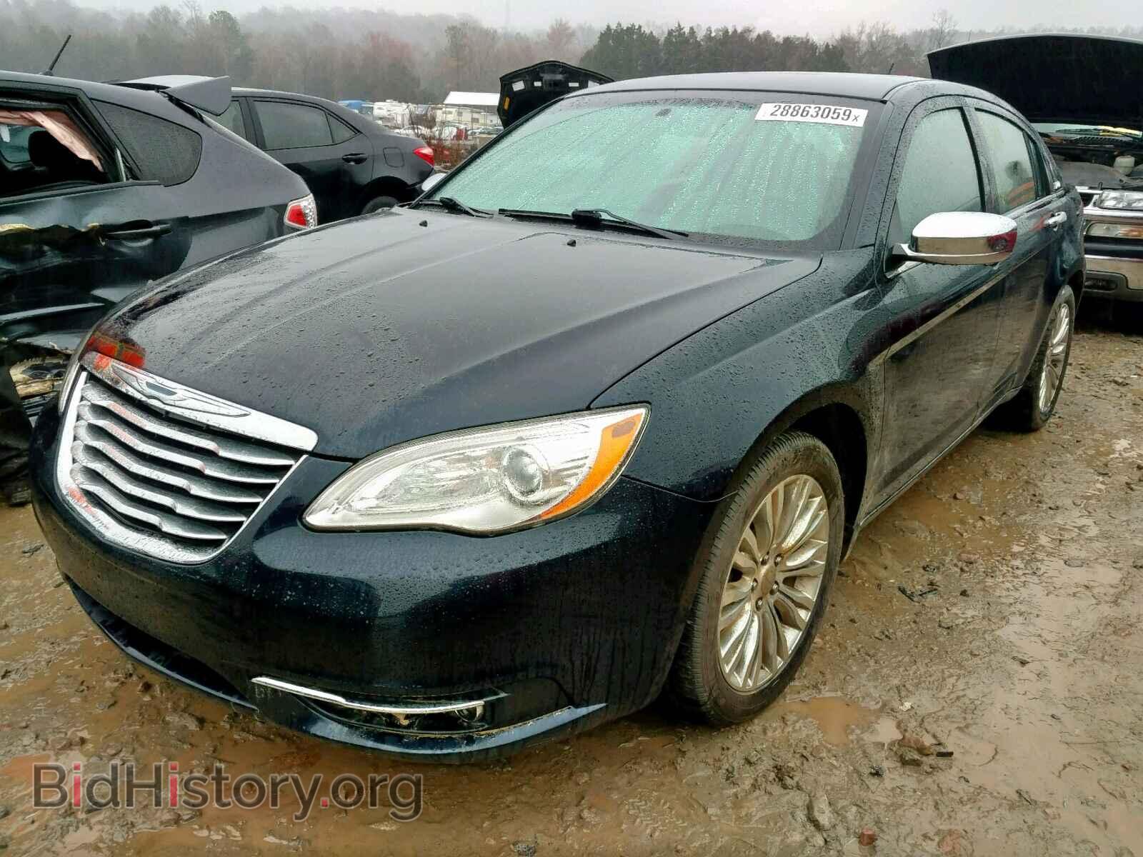 2011 CHRYSLER 200 - VIN: 1C3BC2FB3BN595179 - Фото 2