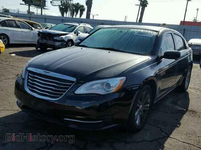 2013 CHRYSLER 200 - VIN: 1C3CCBAB3DN647795 - Фото 2