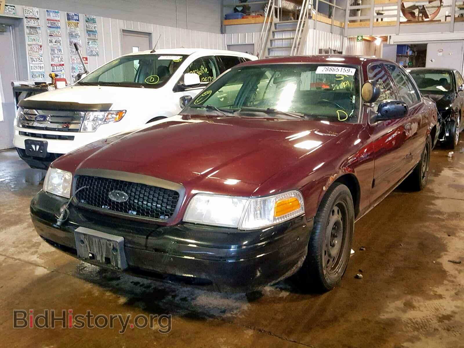 2011 FORD CROWN VIC - VIN: 2FABP7BV5BX133448 - Фото 2