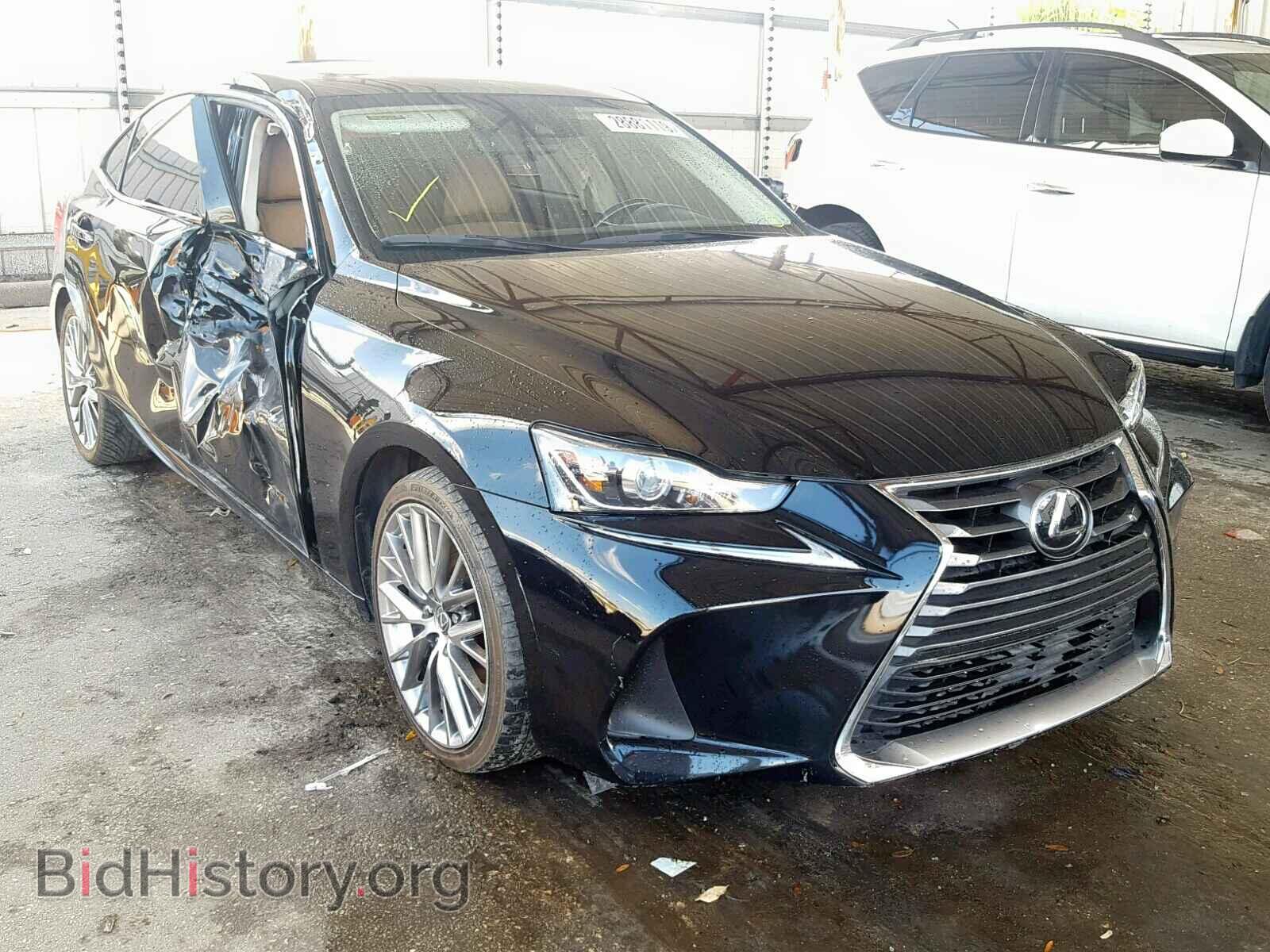 Фотография JTHBA1D20H5045198 - LEXUS IS 2017