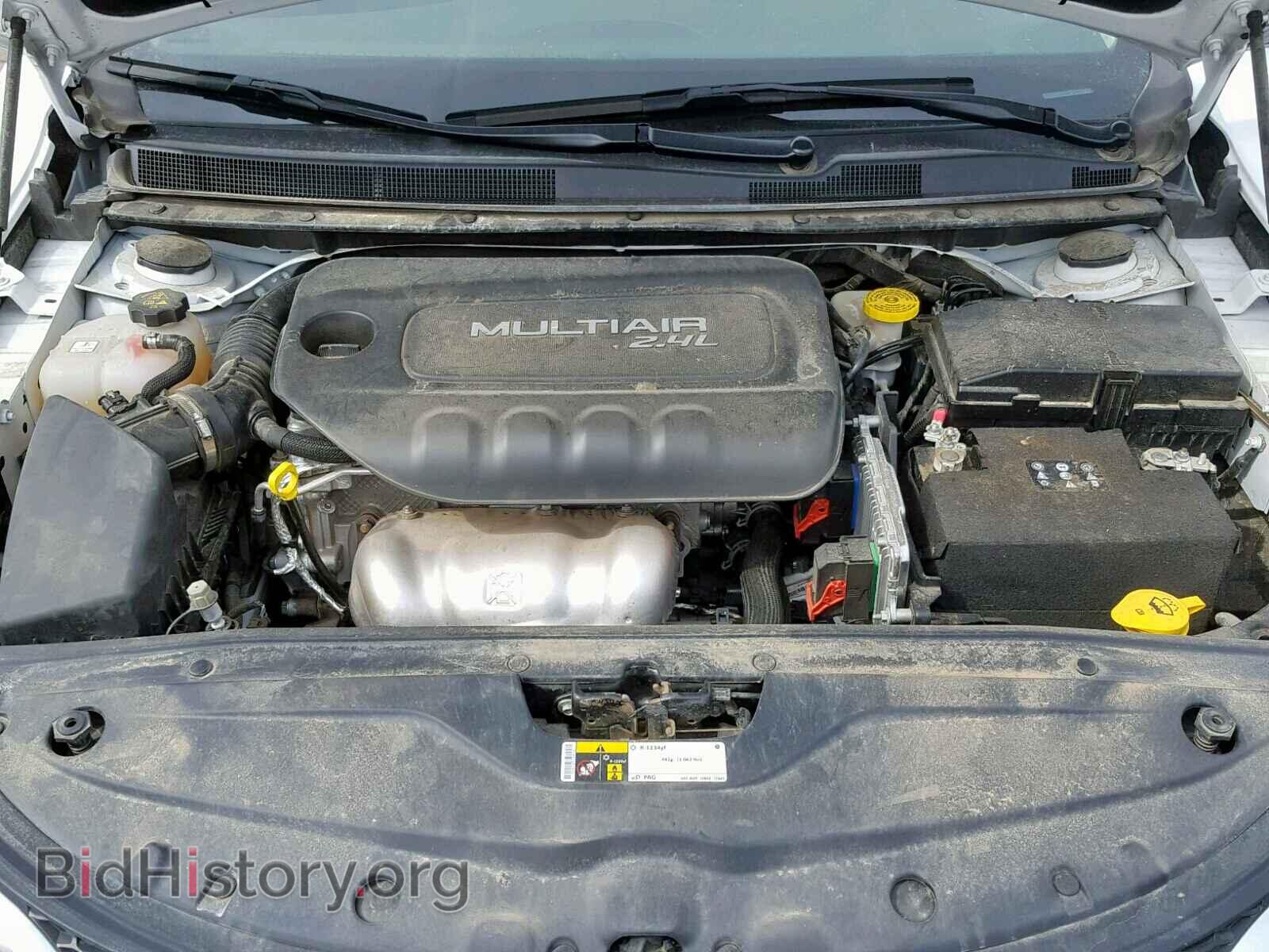 2016 CHRYSLER 200 - VIN: 1C3CCCAB5GN184889 - Фото 7