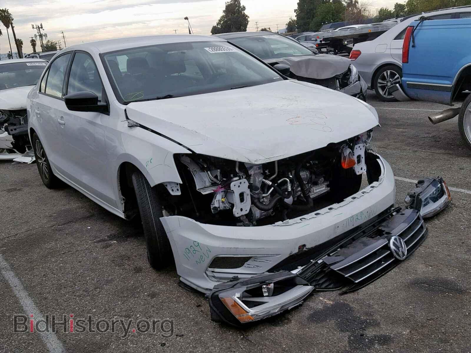 Photo 3VWDB7AJ4JM217574 - VOLKSWAGEN JETTA 2018