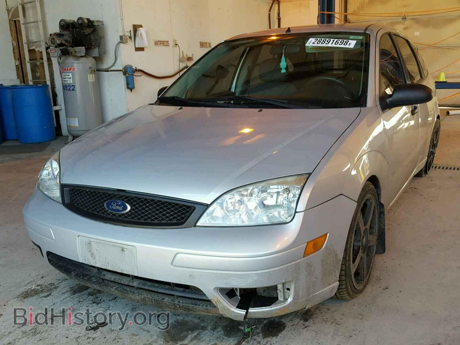 2005 FORD FOCUS - VIN: 3FAFP37N25R121411 - Фото 2