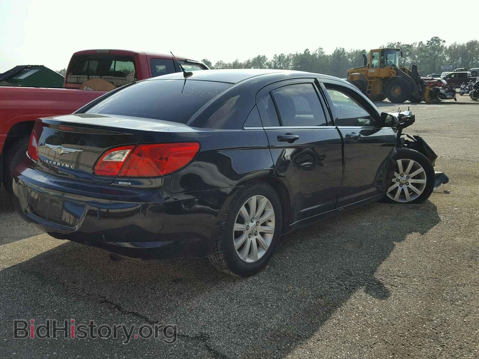 2010 CHRYSLER SEBRING - VIN: 1C3CC5FB0AN211623 - Фото 4