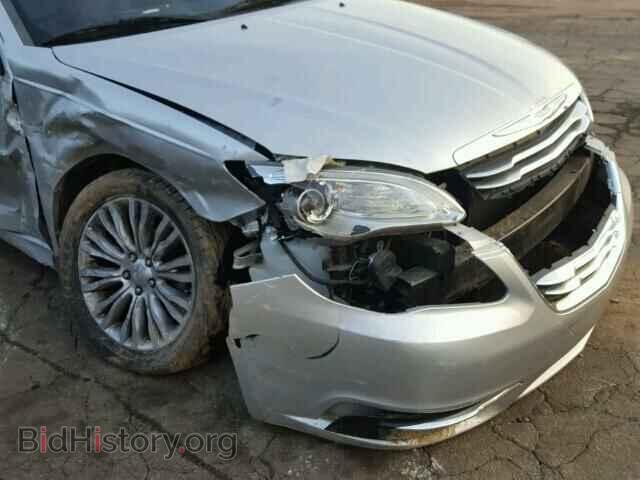 2012 CHRYSLER 200 - VIN: 1C3CCBCB5CN178298 - Фото 9
