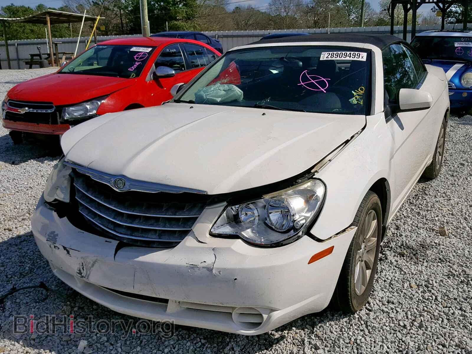 2010 CHRYSLER SEBRING - VIN: 1C3BC5ED7AN142976 - Фото 2