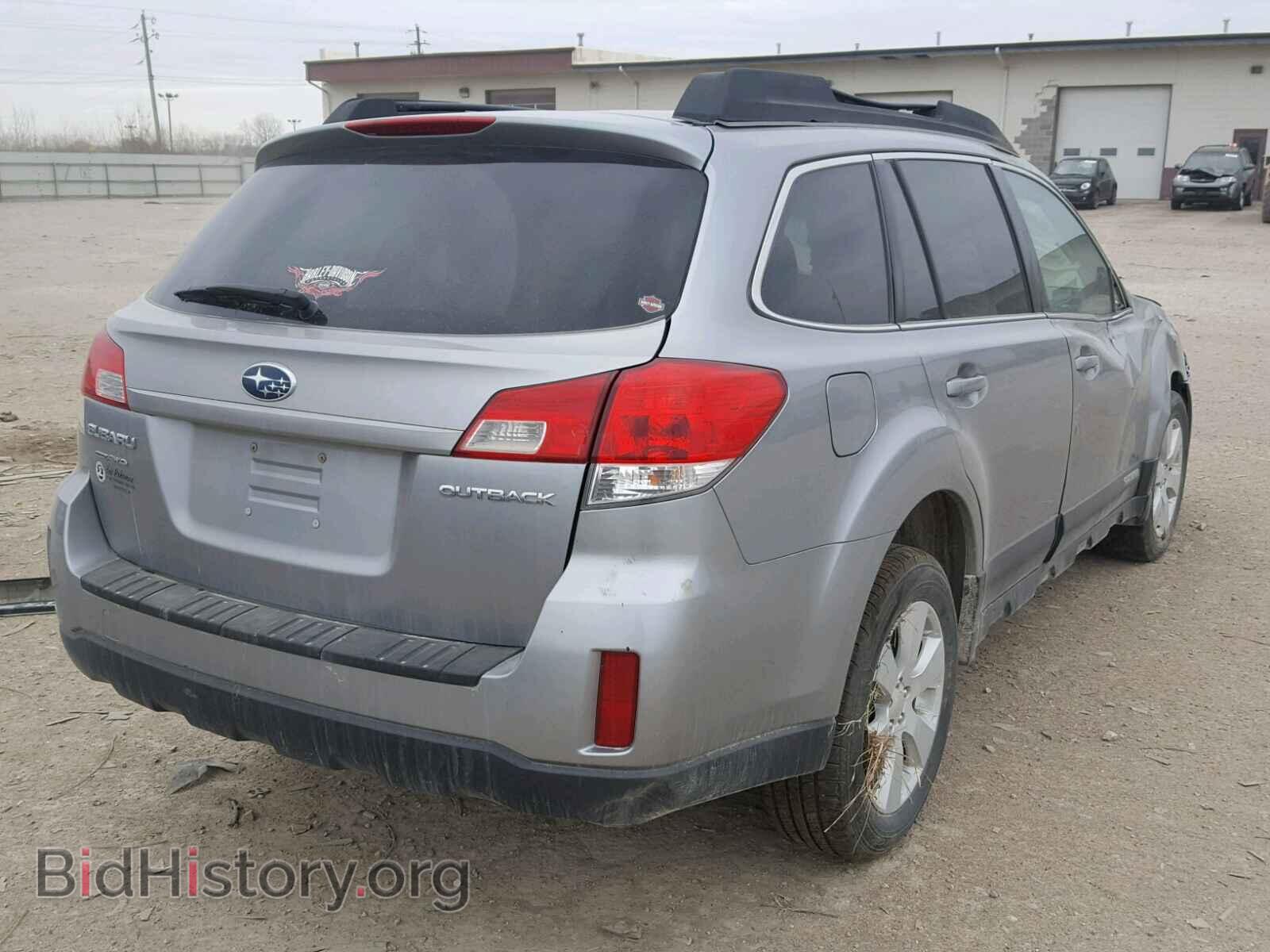 2011 SUBARU OUTBACK - VIN: 4S4BRCCC6B3412782 - Photo 4