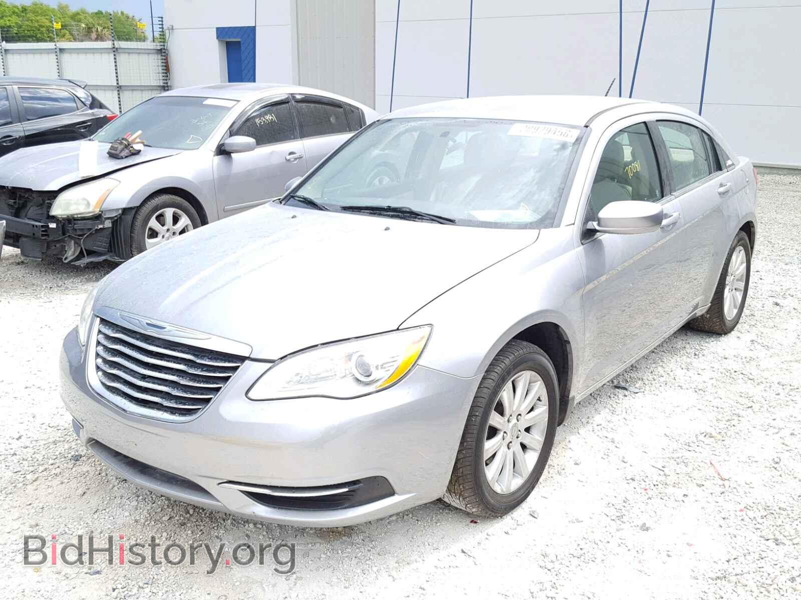 2013 CHRYSLER 200 - VIN: 1C3CCBBB1DN765665 - Фото 2