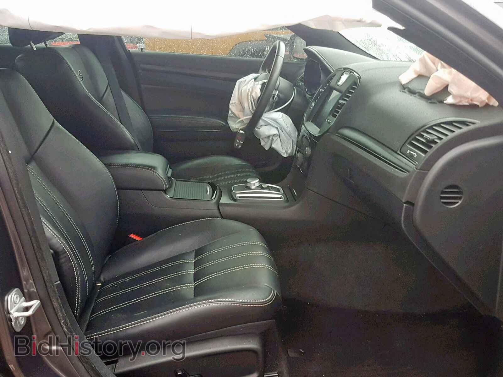 2016 CHRYSLER 300 - VIN: 2C3CCABG1GH182256 - Фото 5
