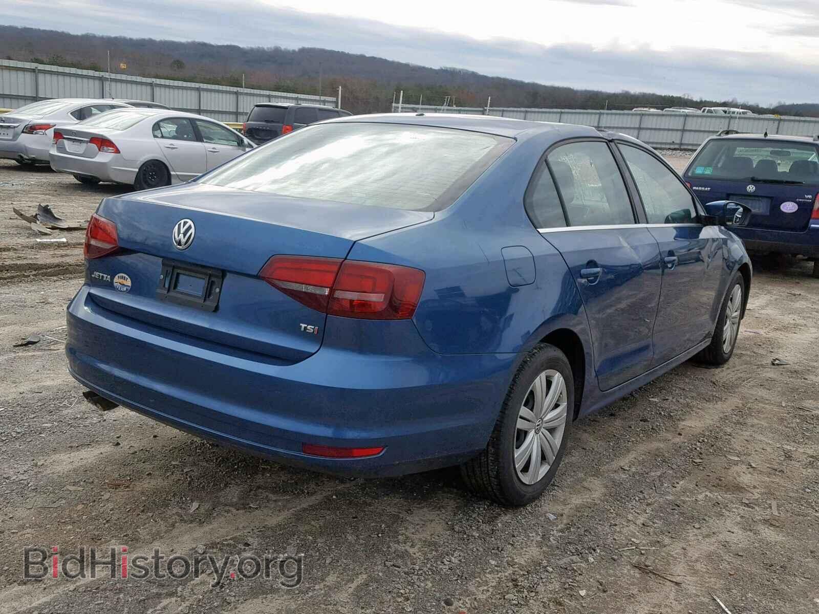 2017 VOLKSWAGEN JETTA - VIN: 3VW2B7AJ5HM372829 - Фото 4