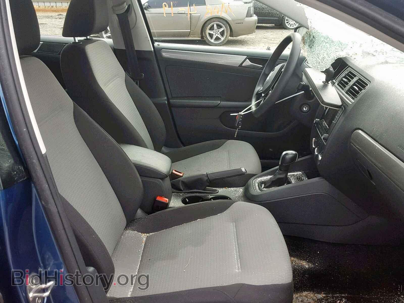2017 VOLKSWAGEN JETTA - VIN: 3VW2B7AJ5HM372829 - Фото 5
