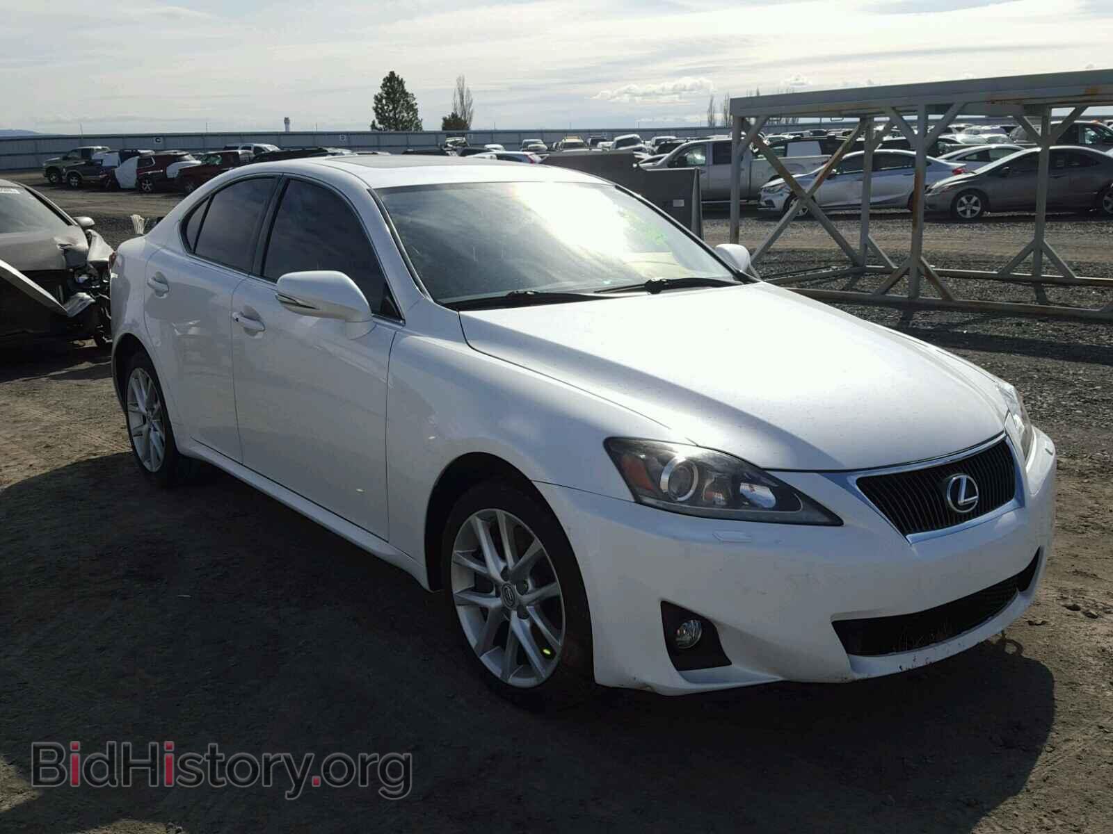 Photo JTHCE5C20B5000741 - LEXUS IS350 2011