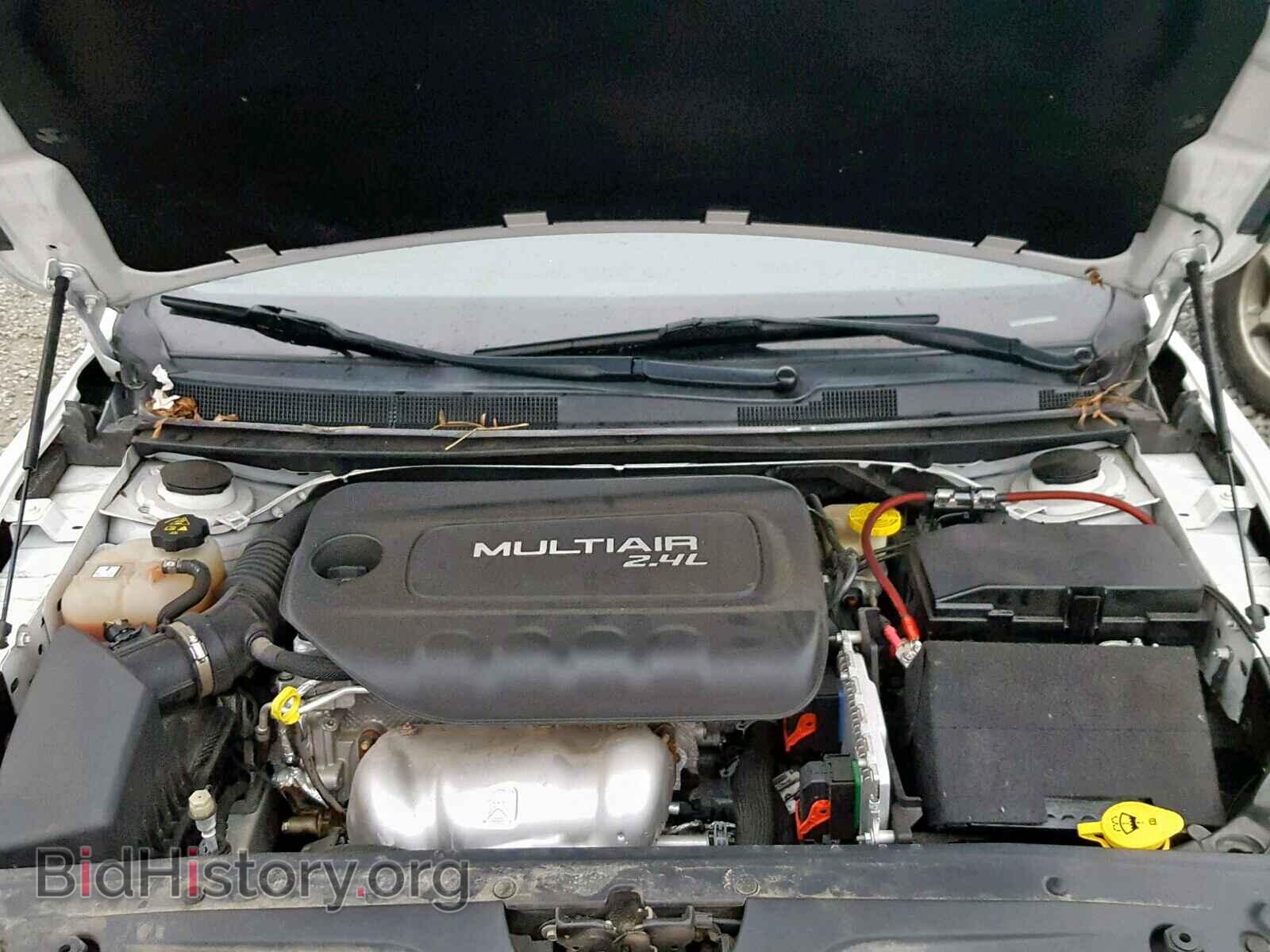 2016 CHRYSLER 200 - VIN: 1C3CCCAB0GN170351 - Фото 7