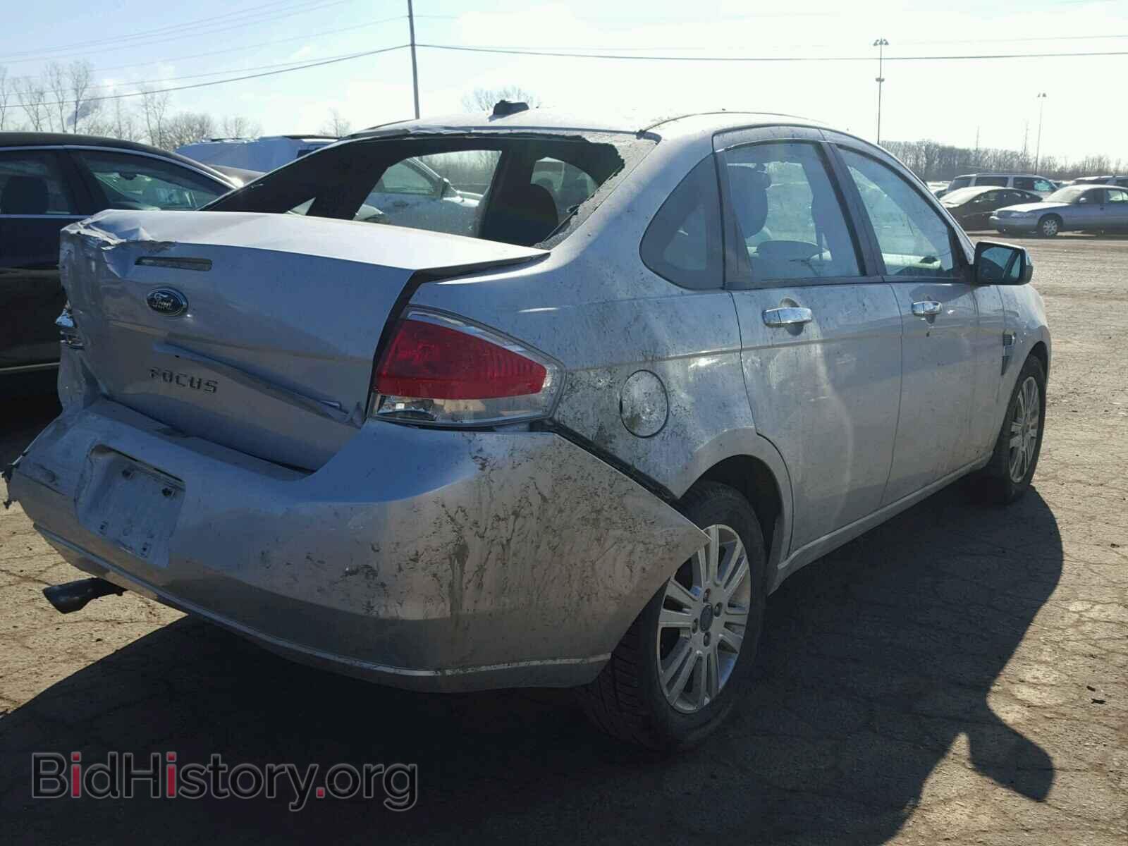 2008 FORD FOCUS - VIN: 1FAHP35N98W111696 - Photo 4