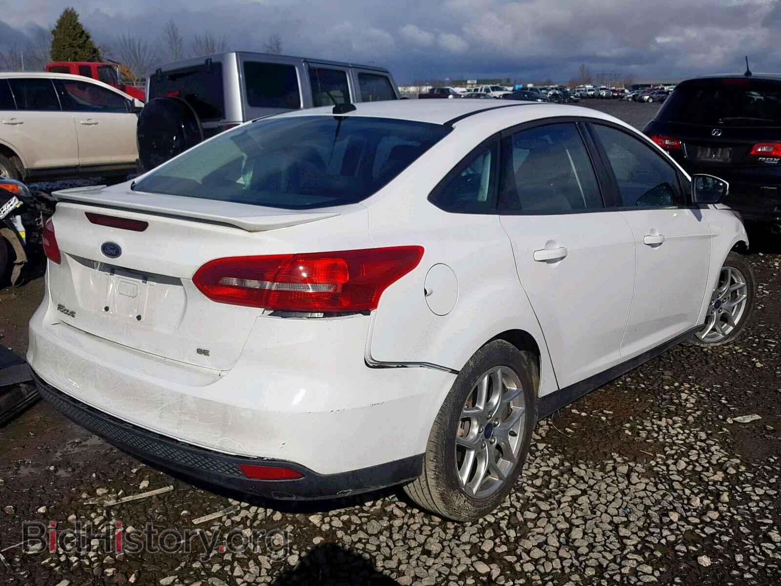 2015 FORD FOCUS SE - VIN: 1FADP3F21FL364237 - Фото 4