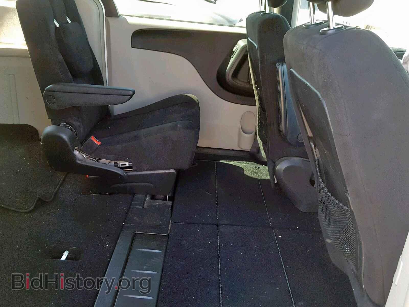 2011 CHRYSLER TOWN & COU - VIN: 2A4RR5DG4BR687522 - Фото 6