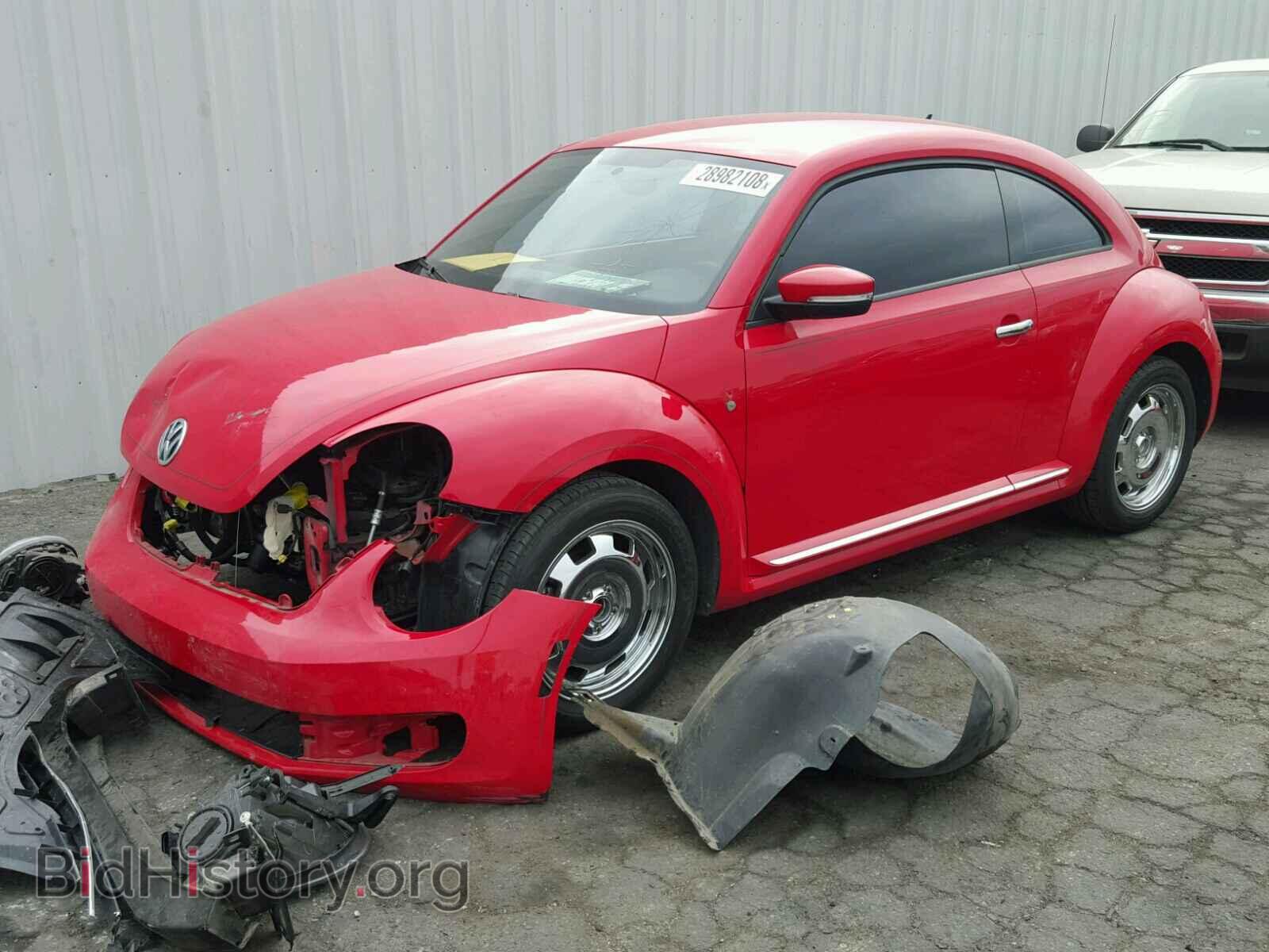 2013 VOLKSWAGEN BEETLE - VIN: 3VWJP7AT9DM682734 - Фото 2