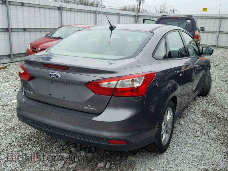 2013 Ford FOCUS (VIN 1FADP3F22DL143453) — фото 4 из 10