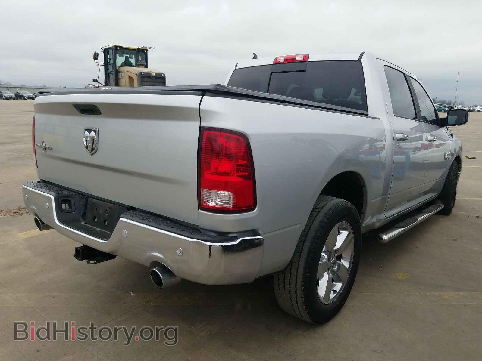 2017 RAM 1500 - VIN: 1C6RR6LT5HS556060 - Photo 4