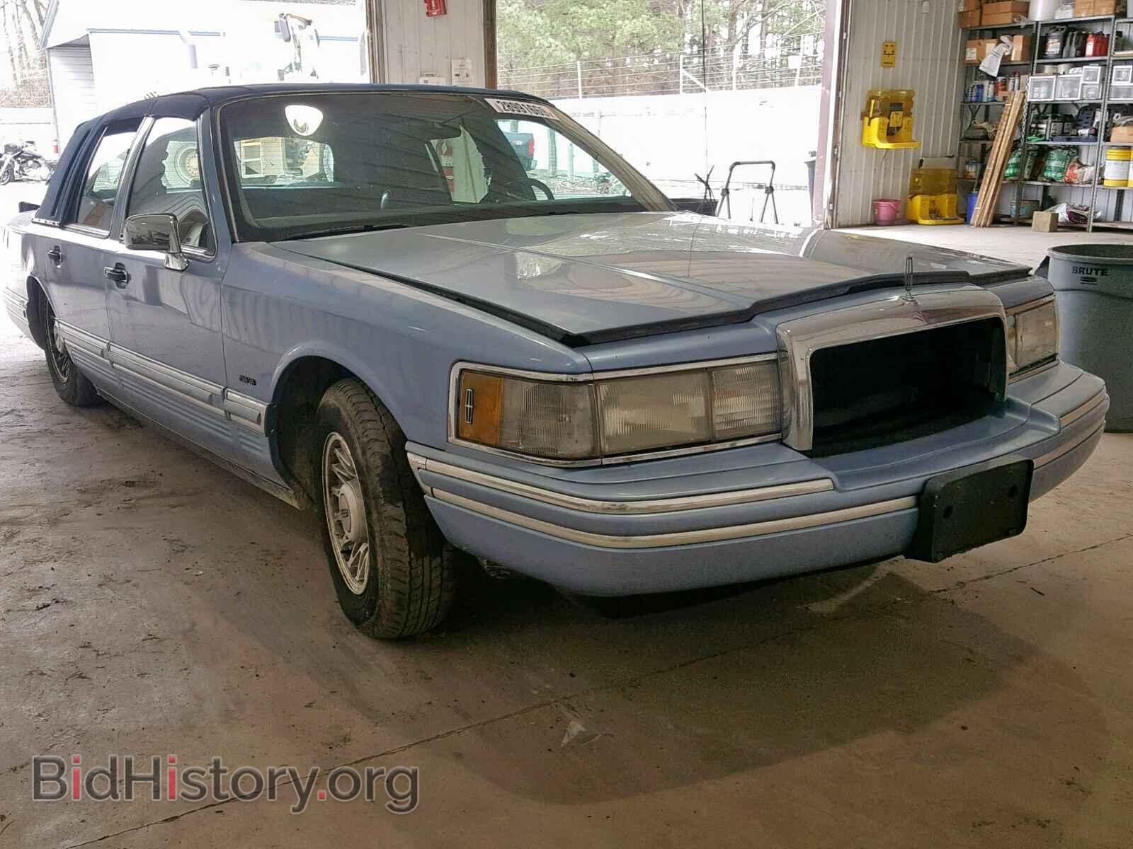 Photo  - LINCOLN TOWNCAR 1994