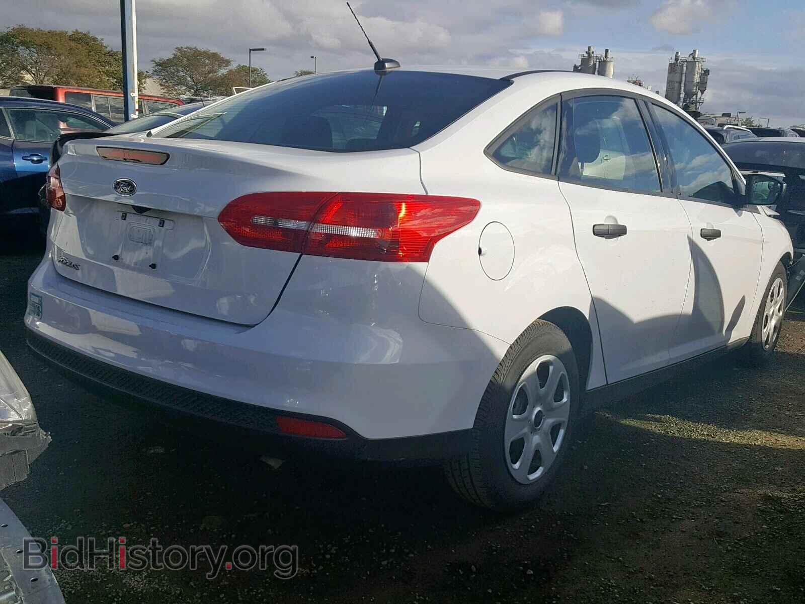 2017 FORD FOCUS - VIN: 1FADP3E23HL254925 - Photo 4
