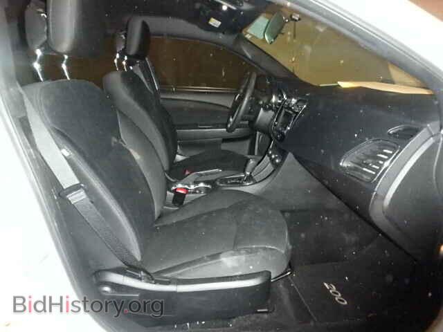 2011 CHRYSLER 200 - VIN: 1C3BC1FB2BN625718 - Фото 5