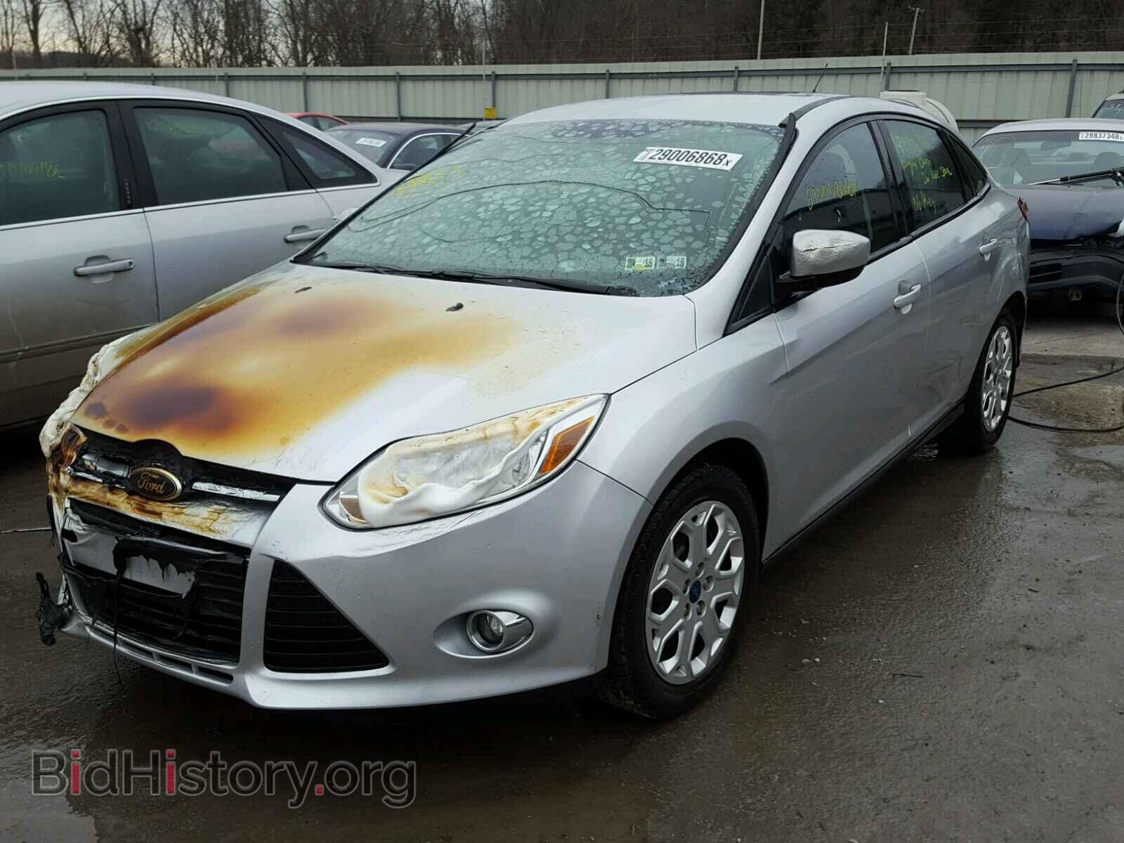 2012 Ford FOCUS (VIN 1FAHP3F23CL242329) — фото 2 из 10