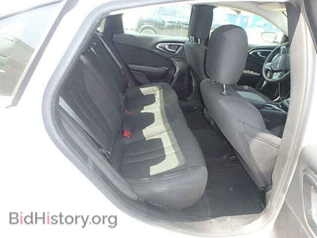 2015 CHRYSLER 200 - VIN: 1C3CCCAB0FN632423 - Фото 6