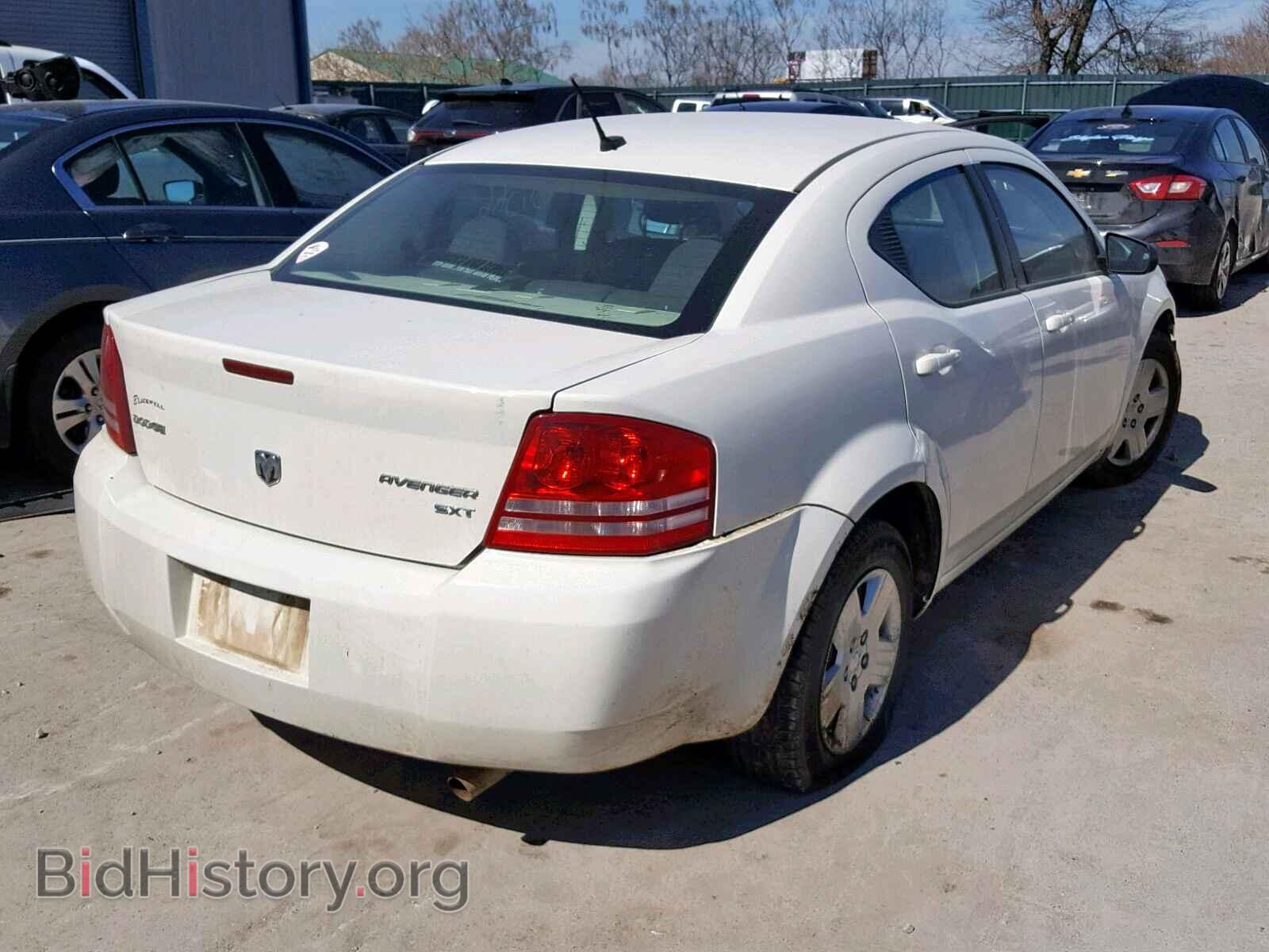 2010 DODGE AVENGER - VIN: 1B3CC4FB4AN174793 - Photo 4